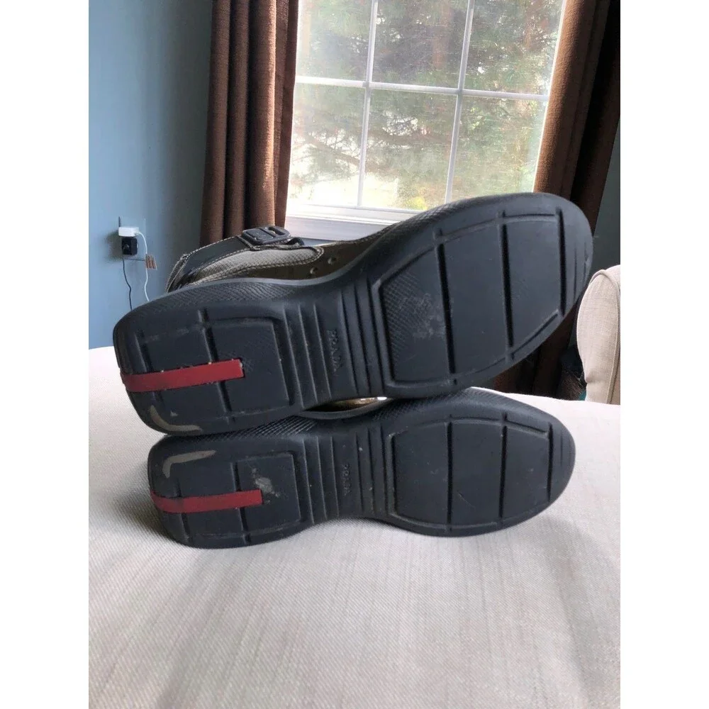 Prada scrubbed scuffs shoes